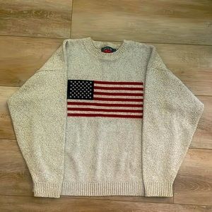 Focus America Size Large American Flag Sweater